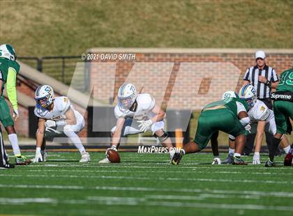 Thumbnail 2 in St. Pius X vs. St. Mary's - MSHSAA Class 3 Show-Me Bowl photogallery.