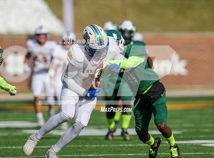 Thumbnail 2 in St. Pius X vs. St. Mary's - MSHSAA Class 3 Show-Me Bowl photogallery.