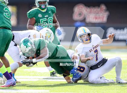 Thumbnail 1 in St. Pius X vs. St. Mary's - MSHSAA Class 3 Show-Me Bowl photogallery.
