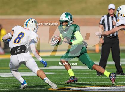 Thumbnail 2 in St. Pius X vs. St. Mary's - MSHSAA Class 3 Show-Me Bowl photogallery.