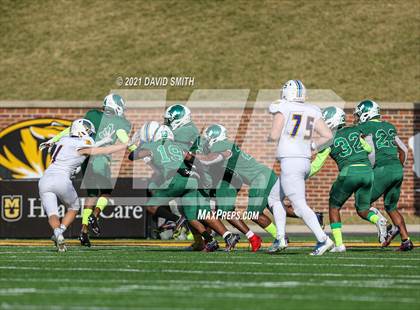Thumbnail 1 in St. Pius X vs. St. Mary's - MSHSAA Class 3 Show-Me Bowl photogallery.