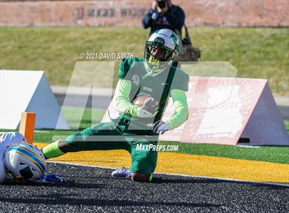 Thumbnail 1 in St. Pius X vs. St. Mary's - MSHSAA Class 3 Show-Me Bowl photogallery.