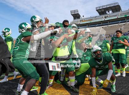 Thumbnail 3 in St. Pius X vs. St. Mary's - MSHSAA Class 3 Show-Me Bowl photogallery.