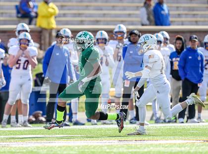 Thumbnail 1 in St. Pius X vs. St. Mary's - MSHSAA Class 3 Show-Me Bowl photogallery.