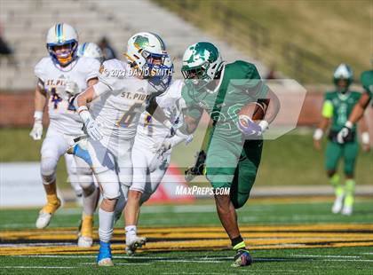 Thumbnail 1 in St. Pius X vs. St. Mary's - MSHSAA Class 3 Show-Me Bowl photogallery.