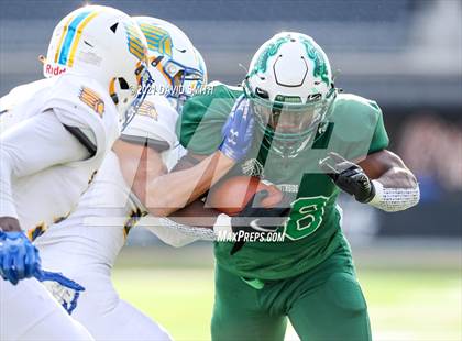 Thumbnail 3 in St. Pius X vs. St. Mary's - MSHSAA Class 3 Show-Me Bowl photogallery.