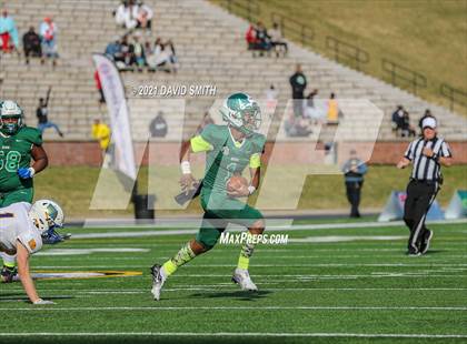 Thumbnail 3 in St. Pius X vs. St. Mary's - MSHSAA Class 3 Show-Me Bowl photogallery.