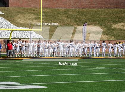 Thumbnail 2 in St. Pius X vs. St. Mary's - MSHSAA Class 3 Show-Me Bowl photogallery.