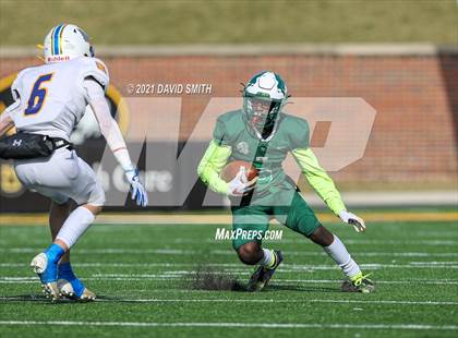 Thumbnail 2 in St. Pius X vs. St. Mary's - MSHSAA Class 3 Show-Me Bowl photogallery.