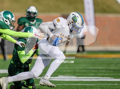 Thumbnail 3 in St. Pius X vs. St. Mary's - MSHSAA Class 3 Show-Me Bowl photogallery.