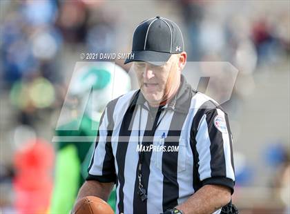 Thumbnail 2 in St. Pius X vs. St. Mary's - MSHSAA Class 3 Show-Me Bowl photogallery.
