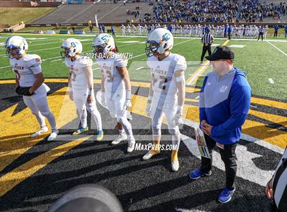 Thumbnail 1 in St. Pius X vs. St. Mary's - MSHSAA Class 3 Show-Me Bowl photogallery.