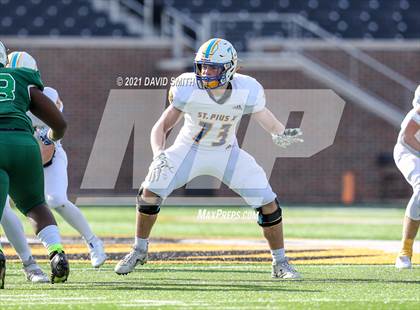 Thumbnail 3 in St. Pius X vs. St. Mary's - MSHSAA Class 3 Show-Me Bowl photogallery.