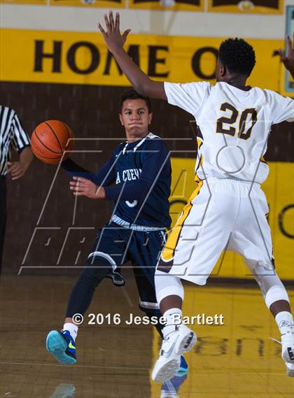 Thumbnail 1 in La Cueva @ Cibola photogallery.