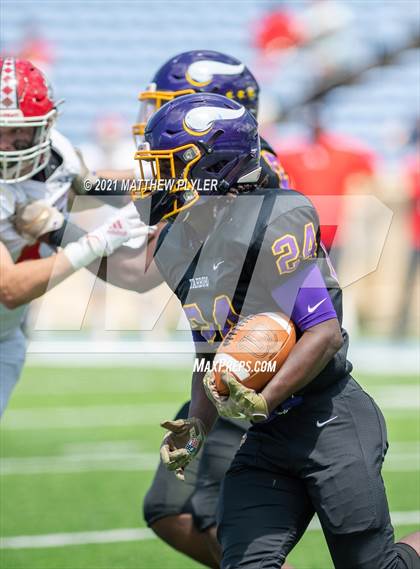 Thumbnail 1 in Tarboro vs. East Surry (1 of 2 - NCHSAA 1AA Final - the Game) photogallery.