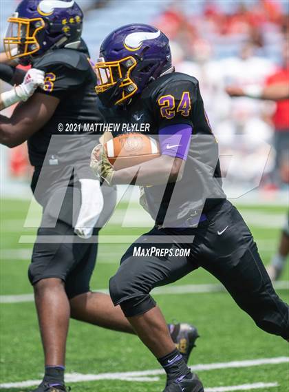 Thumbnail 3 in Tarboro vs. East Surry (1 of 2 - NCHSAA 1AA Final - the Game) photogallery.