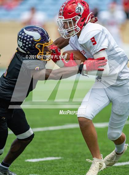 Thumbnail 2 in Tarboro vs. East Surry (1 of 2 - NCHSAA 1AA Final - the Game) photogallery.