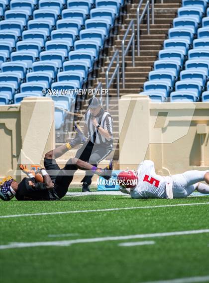 Thumbnail 2 in Tarboro vs. East Surry (1 of 2 - NCHSAA 1AA Final - the Game) photogallery.