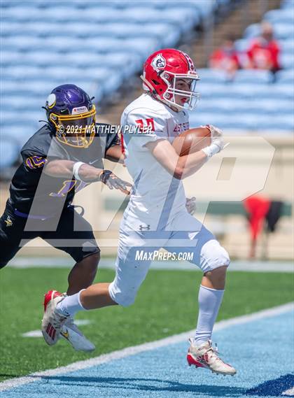 Thumbnail 2 in Tarboro vs. East Surry (1 of 2 - NCHSAA 1AA Final - the Game) photogallery.