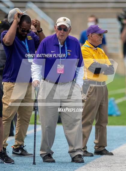 Thumbnail 2 in Tarboro vs. East Surry (1 of 2 - NCHSAA 1AA Final - the Game) photogallery.