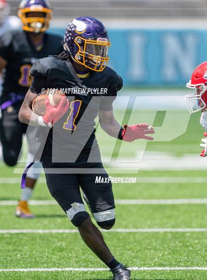 Thumbnail 2 in Tarboro vs. East Surry (1 of 2 - NCHSAA 1AA Final - the Game) photogallery.