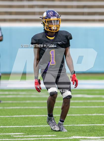 Thumbnail 1 in Tarboro vs. East Surry (1 of 2 - NCHSAA 1AA Final - the Game) photogallery.