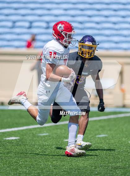 Thumbnail 3 in Tarboro vs. East Surry (1 of 2 - NCHSAA 1AA Final - the Game) photogallery.