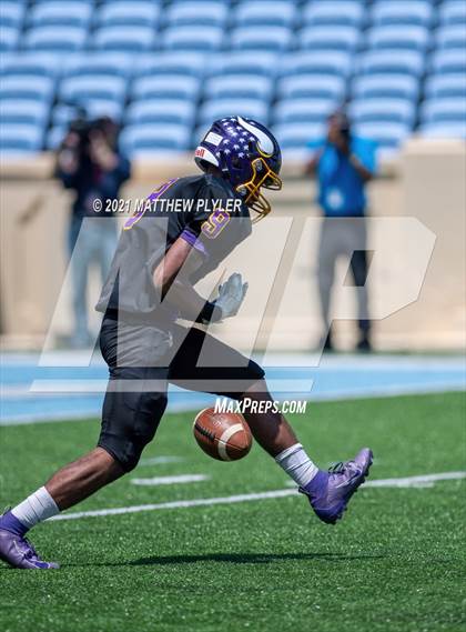Thumbnail 1 in Tarboro vs. East Surry (1 of 2 - NCHSAA 1AA Final - the Game) photogallery.