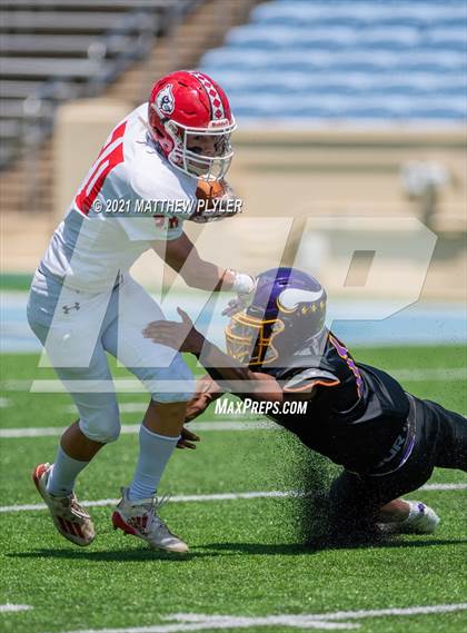 Thumbnail 1 in Tarboro vs. East Surry (1 of 2 - NCHSAA 1AA Final - the Game) photogallery.