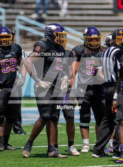 Thumbnail 2 in Tarboro vs. East Surry (1 of 2 - NCHSAA 1AA Final - the Game) photogallery.