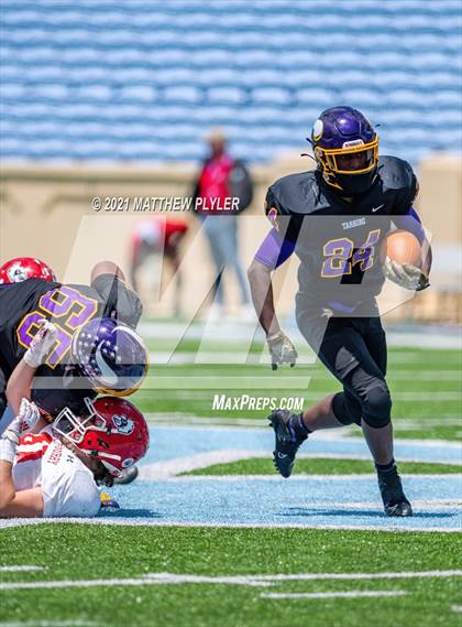 Thumbnail 1 in Tarboro vs. East Surry (1 of 2 - NCHSAA 1AA Final - the Game) photogallery.