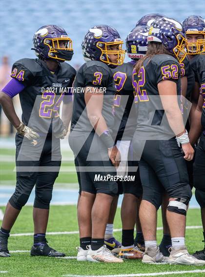 Thumbnail 1 in Tarboro vs. East Surry (1 of 2 - NCHSAA 1AA Final - the Game) photogallery.