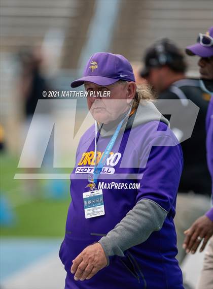 Thumbnail 1 in Tarboro vs. East Surry (1 of 2 - NCHSAA 1AA Final - the Game) photogallery.