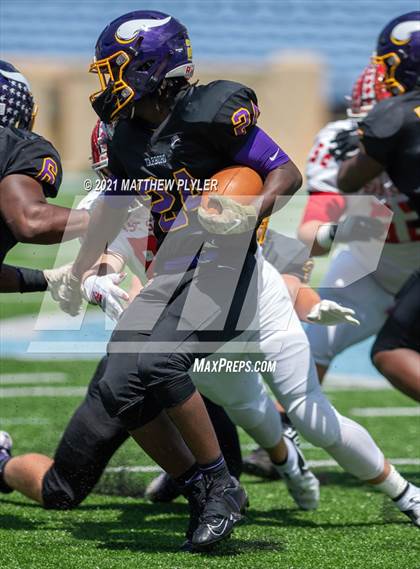 Thumbnail 1 in Tarboro vs. East Surry (1 of 2 - NCHSAA 1AA Final - the Game) photogallery.
