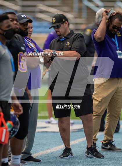 Thumbnail 1 in Tarboro vs. East Surry (1 of 2 - NCHSAA 1AA Final - the Game) photogallery.