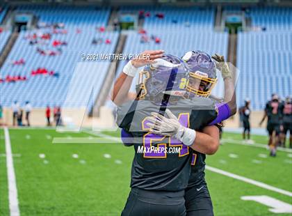 Thumbnail 1 in Tarboro vs. East Surry (1 of 2 - NCHSAA 1AA Final - the Game) photogallery.