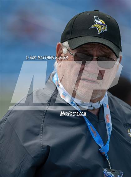 Thumbnail 1 in Tarboro vs. East Surry (1 of 2 - NCHSAA 1AA Final - the Game) photogallery.