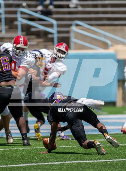 Thumbnail 3 in Tarboro vs. East Surry (1 of 2 - NCHSAA 1AA Final - the Game) photogallery.