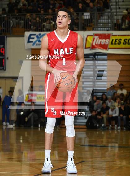 Thumbnail 1 in Nathan Hale vs. Central Catholic (Les Schwab Invitational) photogallery.