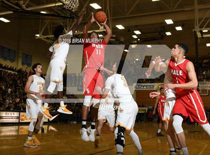 Thumbnail 2 in Nathan Hale vs. Central Catholic (Les Schwab Invitational) photogallery.