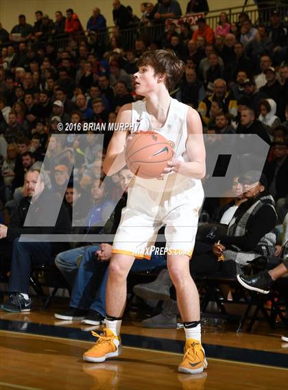 Thumbnail 2 in Nathan Hale vs. Central Catholic (Les Schwab Invitational) photogallery.