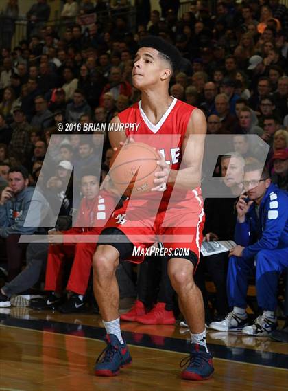 Thumbnail 1 in Nathan Hale vs. Central Catholic (Les Schwab Invitational) photogallery.