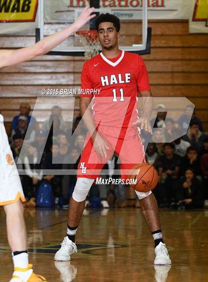 Thumbnail 1 in Nathan Hale vs. Central Catholic (Les Schwab Invitational) photogallery.
