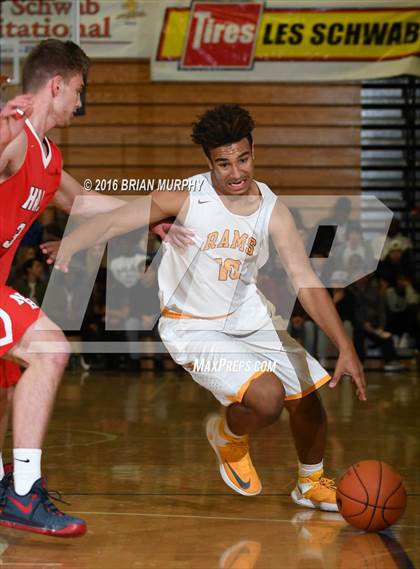 Thumbnail 1 in Nathan Hale vs. Central Catholic (Les Schwab Invitational) photogallery.