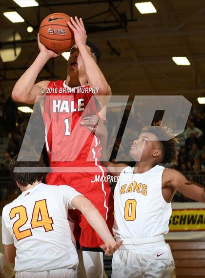 Thumbnail 3 in Nathan Hale vs. Central Catholic (Les Schwab Invitational) photogallery.