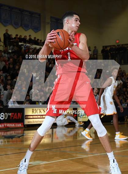 Thumbnail 3 in Nathan Hale vs. Central Catholic (Les Schwab Invitational) photogallery.