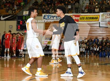 Thumbnail 1 in Nathan Hale vs. Central Catholic (Les Schwab Invitational) photogallery.