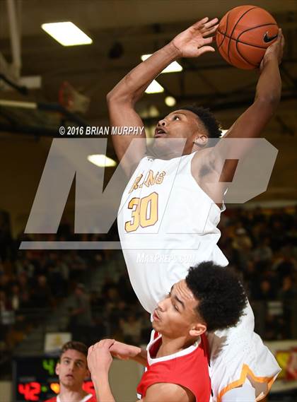 Thumbnail 1 in Nathan Hale vs. Central Catholic (Les Schwab Invitational) photogallery.
