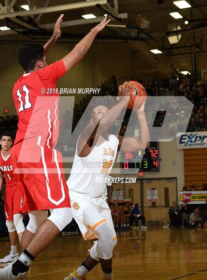 Thumbnail 2 in Nathan Hale vs. Central Catholic (Les Schwab Invitational) photogallery.
