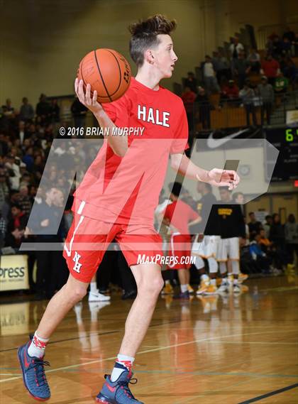 Thumbnail 3 in Nathan Hale vs. Central Catholic (Les Schwab Invitational) photogallery.